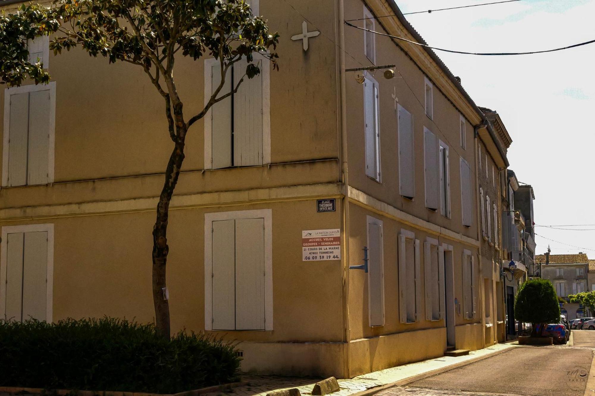 La Maison Duffour Chambres D'Hotes Avec Petit Dejeuner Tonneins Eksteriør billede