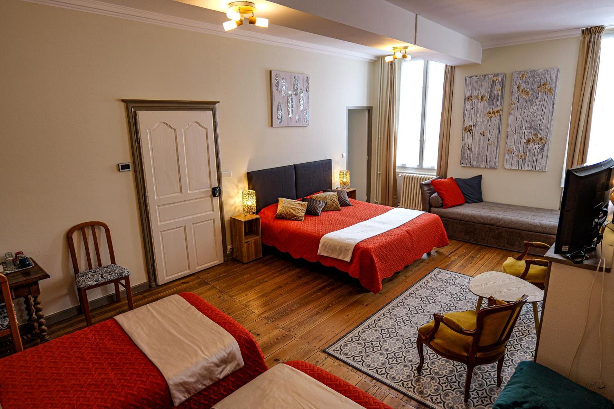 La Maison Duffour Chambres D'Hotes Avec Petit Dejeuner Tonneins Eksteriør billede