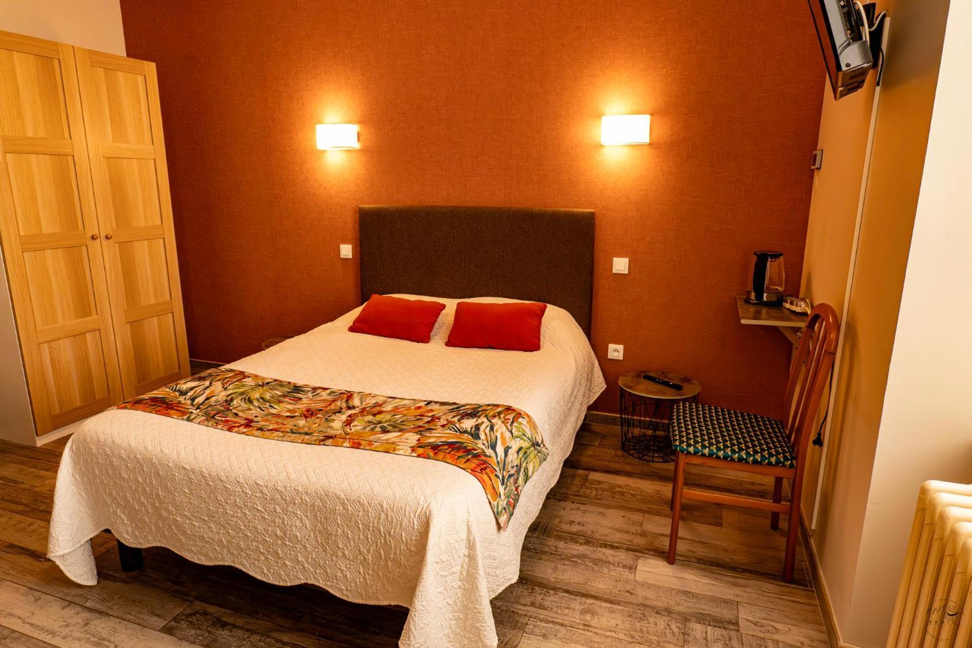 La Maison Duffour Chambres D'Hotes Avec Petit Dejeuner Tonneins Eksteriør billede