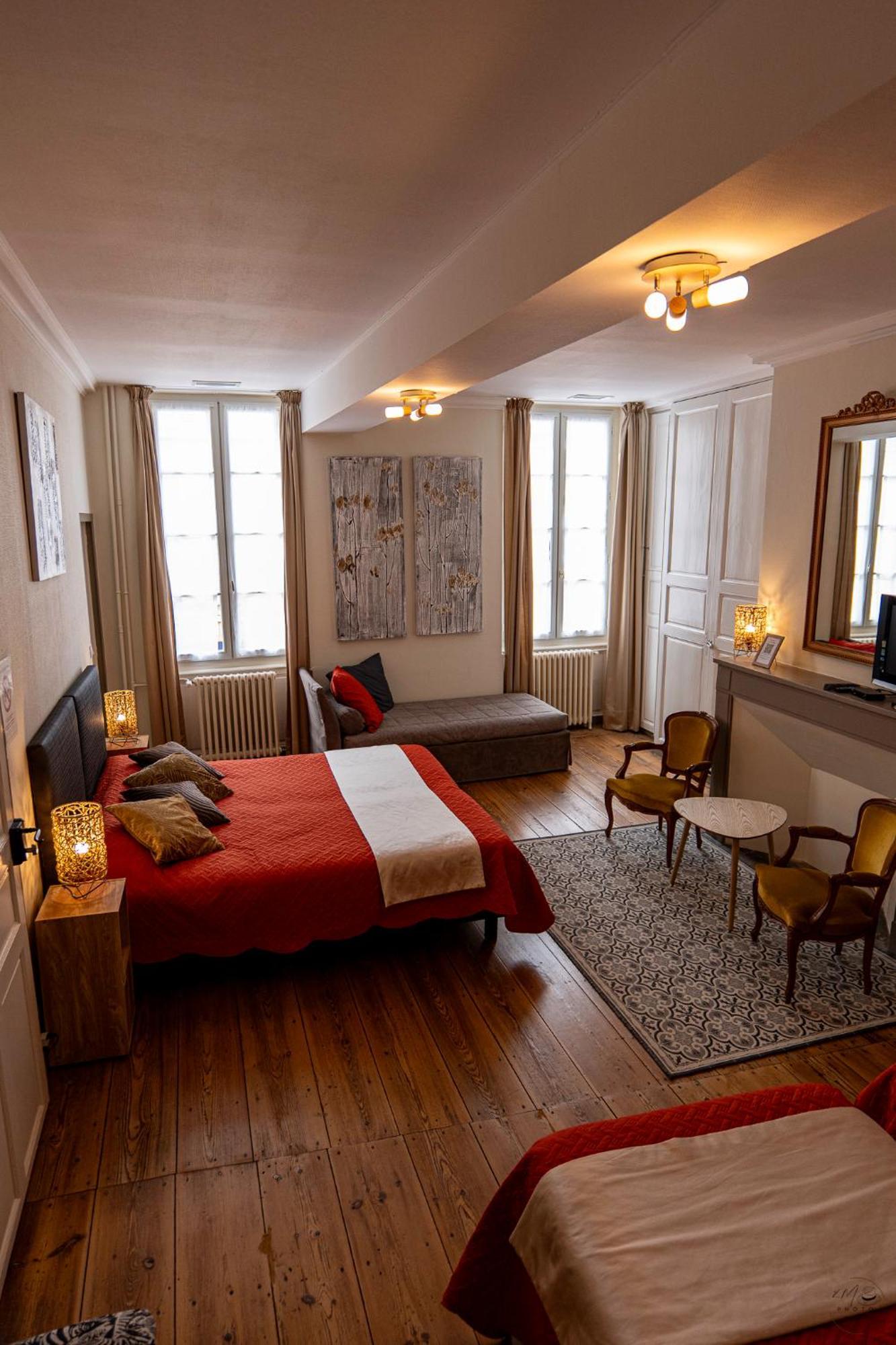 La Maison Duffour Chambres D'Hotes Avec Petit Dejeuner Tonneins Eksteriør billede