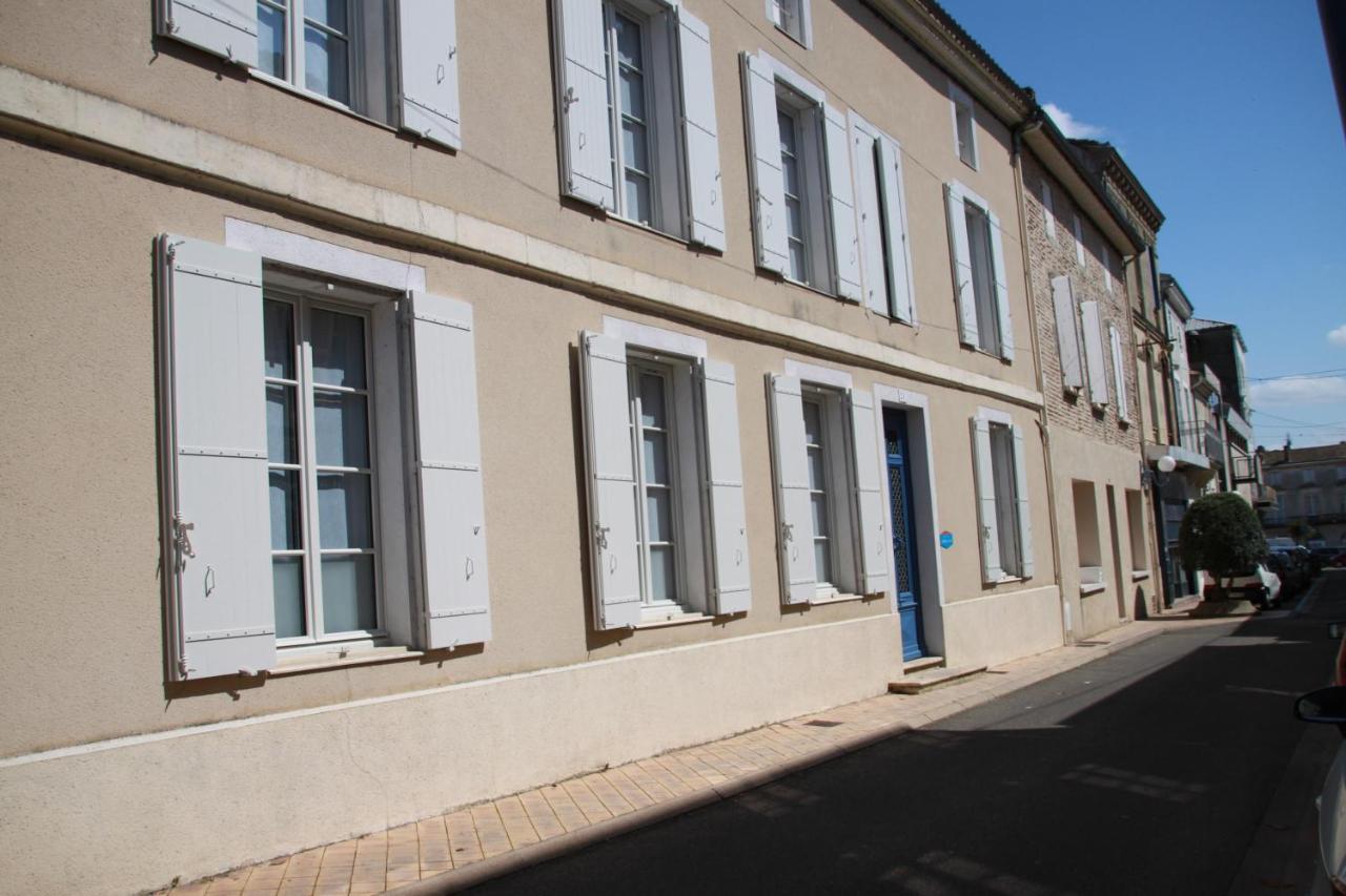 La Maison Duffour Chambres D'Hotes Avec Petit Dejeuner Tonneins Eksteriør billede